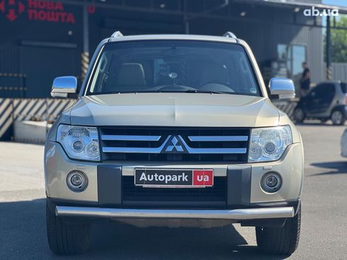 Mitsubishi Pajero Wagon 2008 бежевый - фото 3