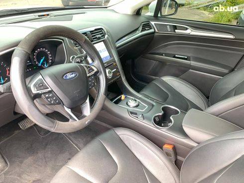 Ford Mondeo 2019 белый - фото 29