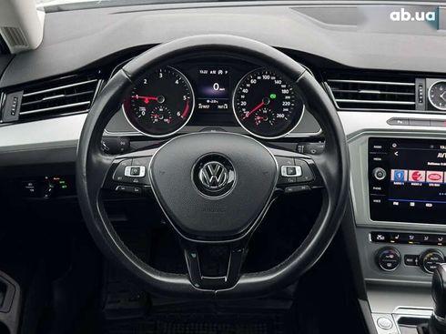 Volkswagen Passat 2017 - фото 7