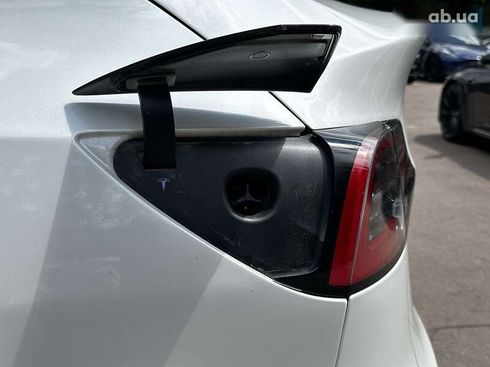 Tesla Model Y 2023 - фото 25