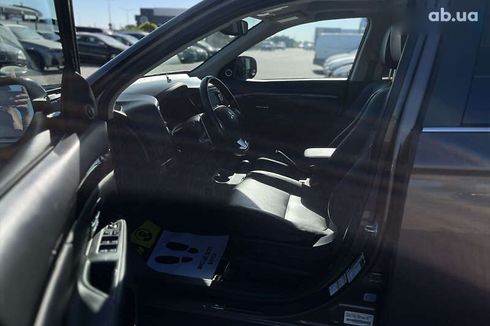 Mitsubishi Outlander 2015 - фото 15