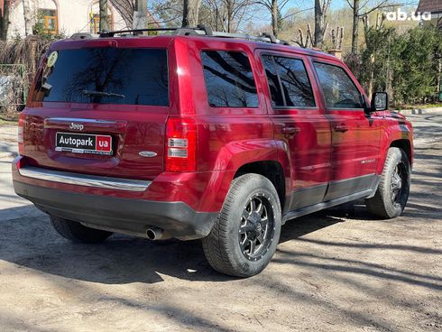 Jeep Patriot 2016 красный - фото 7