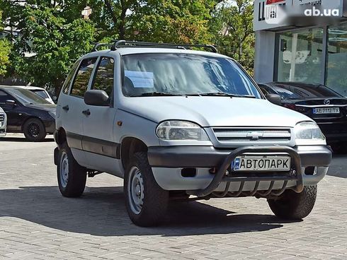 Chevrolet Niva 2004 - фото 3