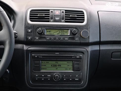 Skoda Fabia 2009 красный - фото 16