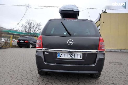 Opel Zafira 2013 - фото 9