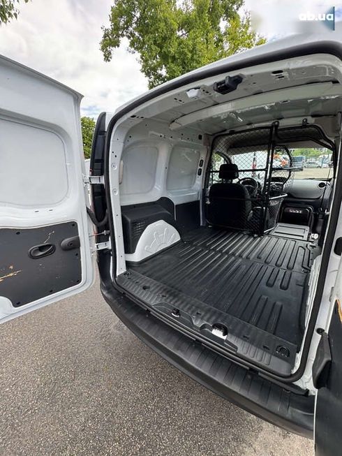 Renault Kangoo 2020 - фото 29