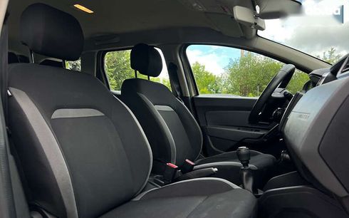 Renault Duster 2018 - фото 9