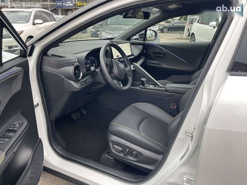 Toyota C-HR 2024 - фото 17