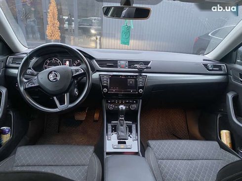 Skoda Superb 2015 - фото 16