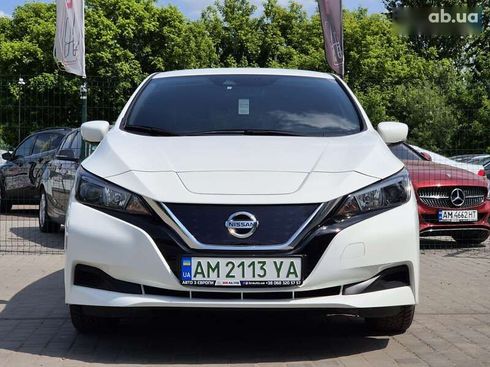 Nissan Leaf 2022 - фото 4