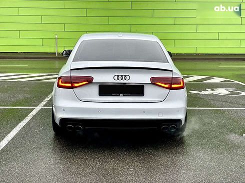 Audi A4 2015 - фото 15