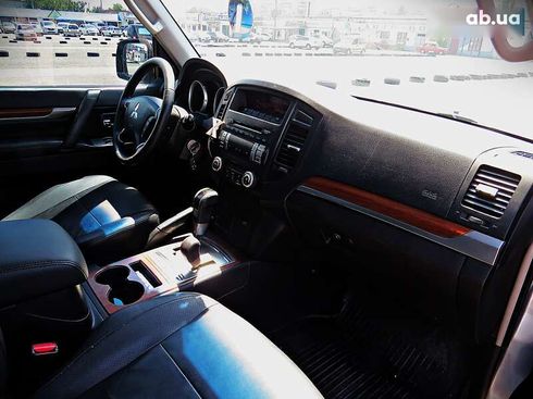 Mitsubishi Pajero Wagon 2008 - фото 21
