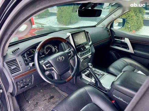 Toyota Land Cruiser 2016 - фото 20