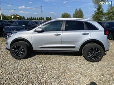 Продаж вживаних Kia Niro 2021 року у Львові - купити на Автобазарі