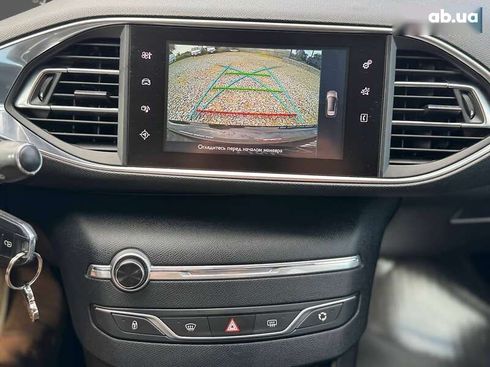 Peugeot 308 2016 - фото 16