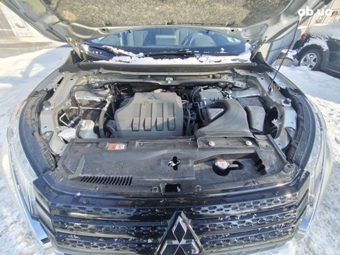Mitsubishi Eclipse Cross 2023 серый - фото 20
