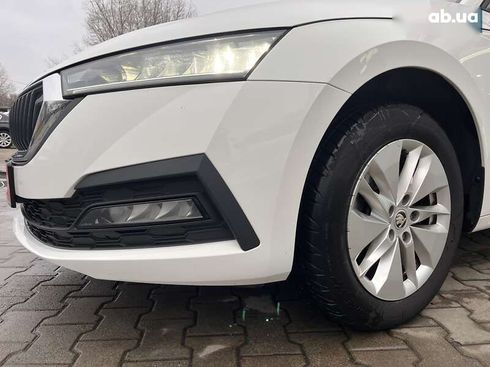 Skoda Octavia 2021 - фото 3