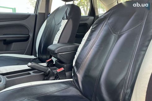 Ford Focus 2006 - фото 12