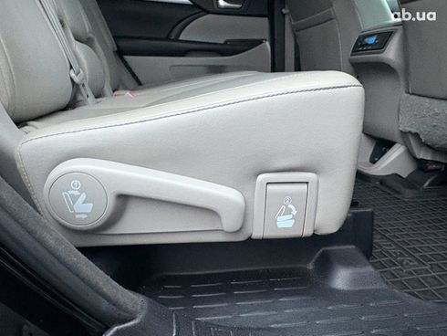 Toyota Highlander 2016 черный - фото 25