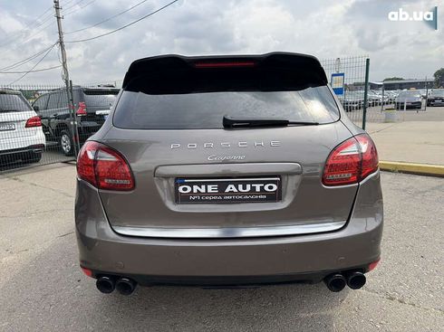 Porsche Cayenne 2012 - фото 8