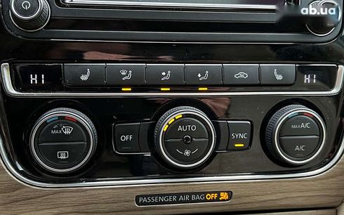Volkswagen Passat 2017 - фото 16