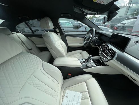 BMW 5 серия 2022 - фото 14