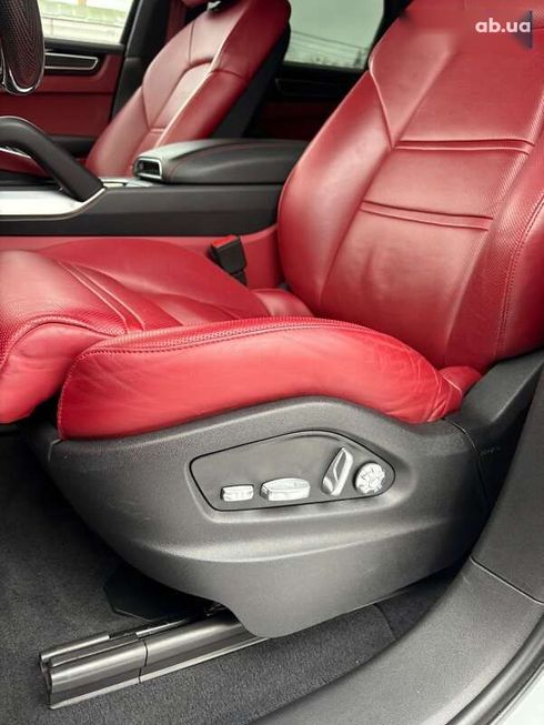 Porsche Cayenne 2018 - фото 17