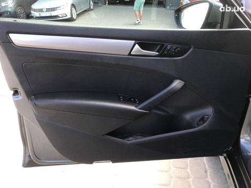 Volkswagen Passat 2012 серый - фото 18