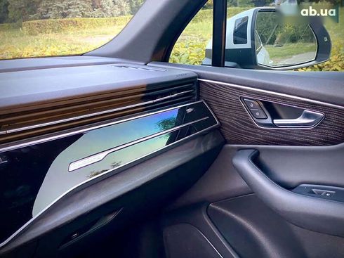 Audi Q7 2021 - фото 26
