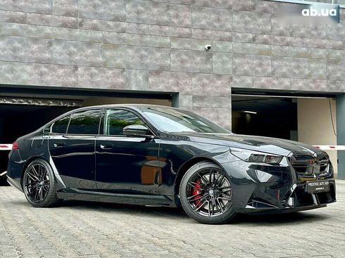 BMW M5 2025 - фото 4