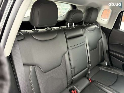 Jeep Compass 2018 - фото 15