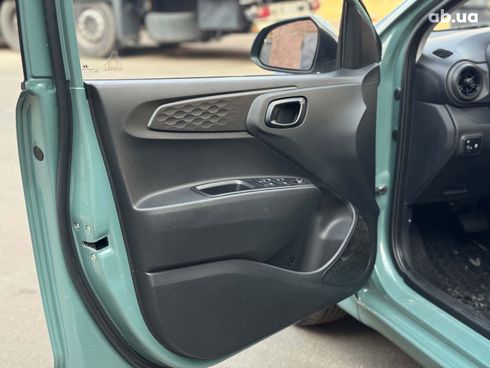 Hyundai i10 2024 зеленый - фото 17