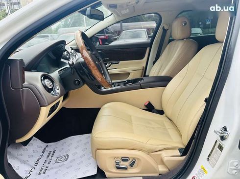 Jaguar XJ 2013 - фото 11