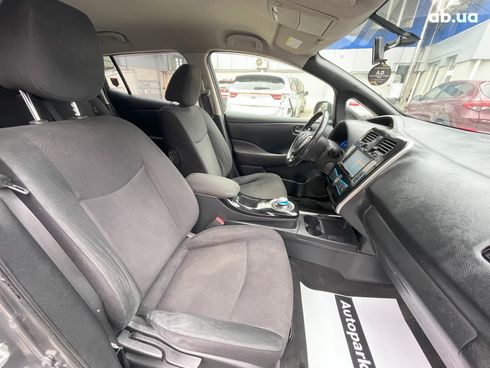 Nissan Leaf 2015 серый - фото 16