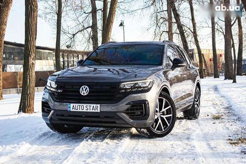 Volkswagen Touareg 2019 - фото 2