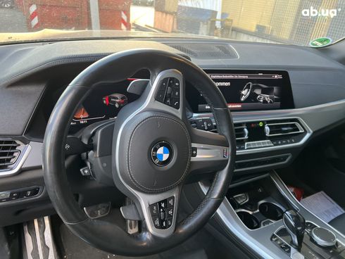 BMW X5 2021 - фото 31