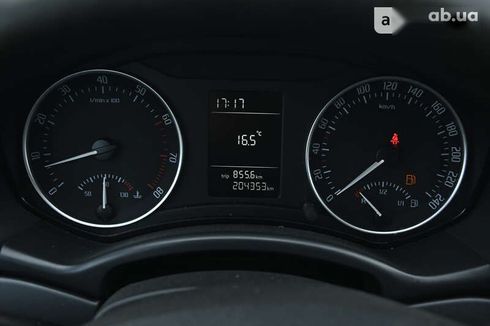 Skoda Octavia 2011 - фото 14