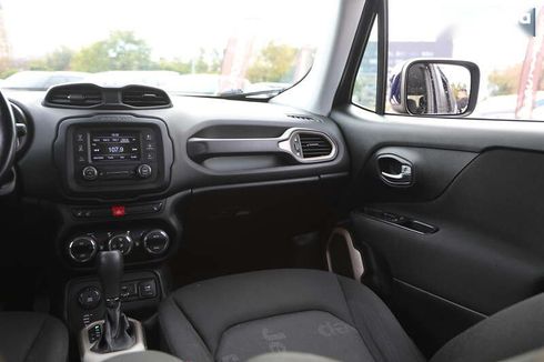 Jeep Renegade 2016 - фото 13