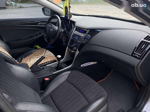 Hyundai Sonata 2011 - фото 18