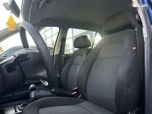 Skoda Fabia 2006 - фото 13