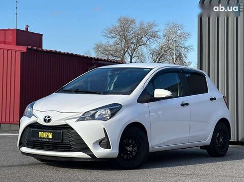 Toyota Yaris 2018 - фото 8