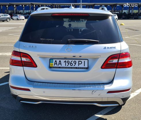 Mercedes-Benz M-Класс 2013 серебристый - фото 7