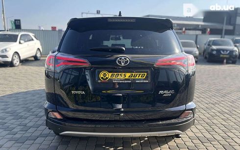 Toyota RAV4 2017 - фото 6