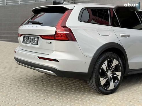 Volvo V60 Cross Country 2024 - фото 30