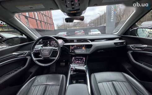 Audi E-Tron 2020 - фото 12