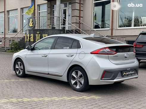 Hyundai Ioniq 2017 - фото 26