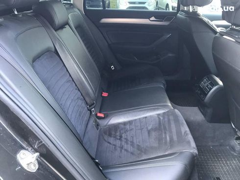 Volkswagen passat b8 2018 серый - фото 15