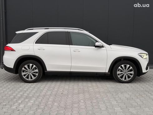 Mercedes-Benz GLE-Class 2019 белый - фото 25