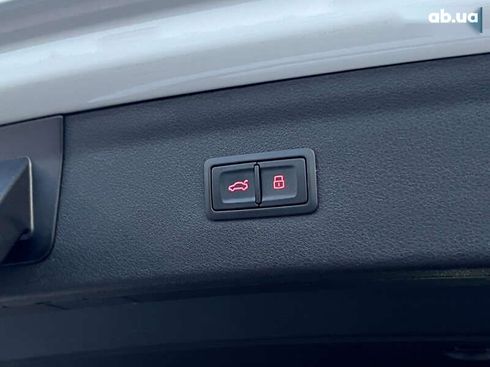 Audi Q3 2017 - фото 14