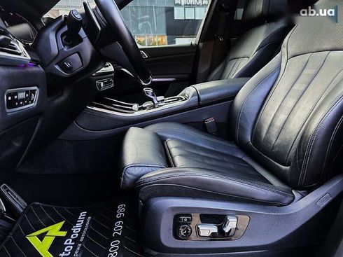 BMW X5 2018 - фото 23